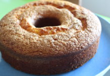 Bolo de cenoura com chocolate de Equipa Bimby. Receita Bimby<sup>®</sup> na  categoria Bolos e Biscoitos do , A  Comunidade de Receitas Bimby<sup>®</sup>.