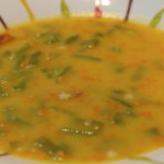 Sopa de Feijão Verde e Cenoura Raspada
